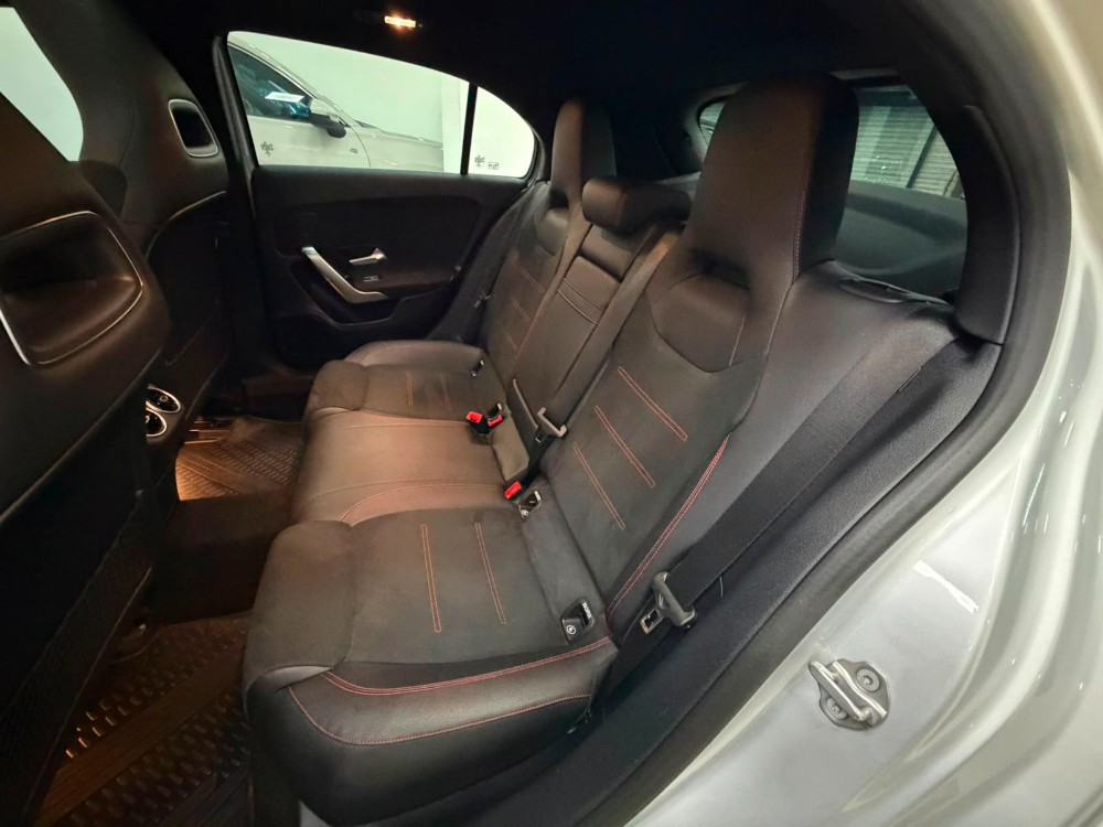 Mercedes-Benz A-Class AMG Line — foto 14